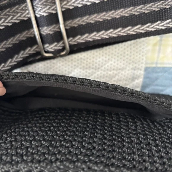 The Sak Cora Bag with Patterned Strap - Picture 4 of 5